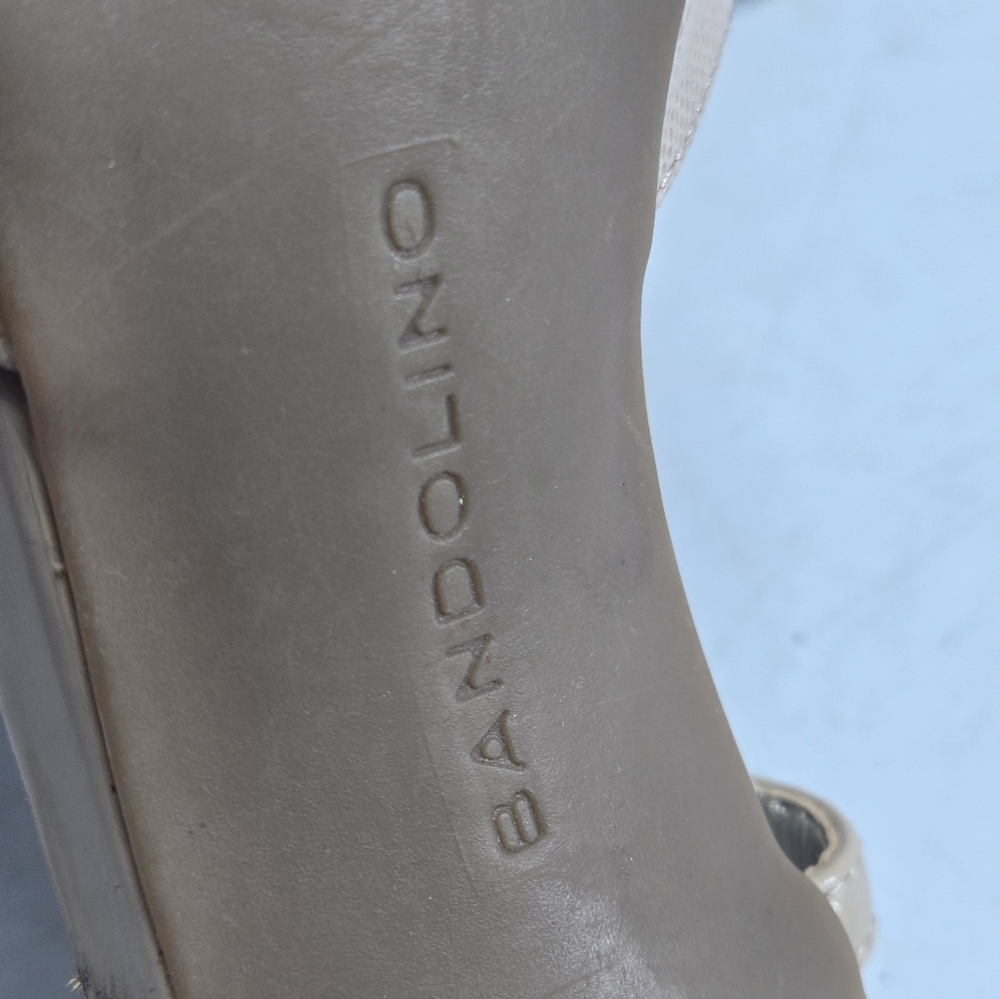 Bandolino Cream Heels 7.5 - Picture 9 of 9